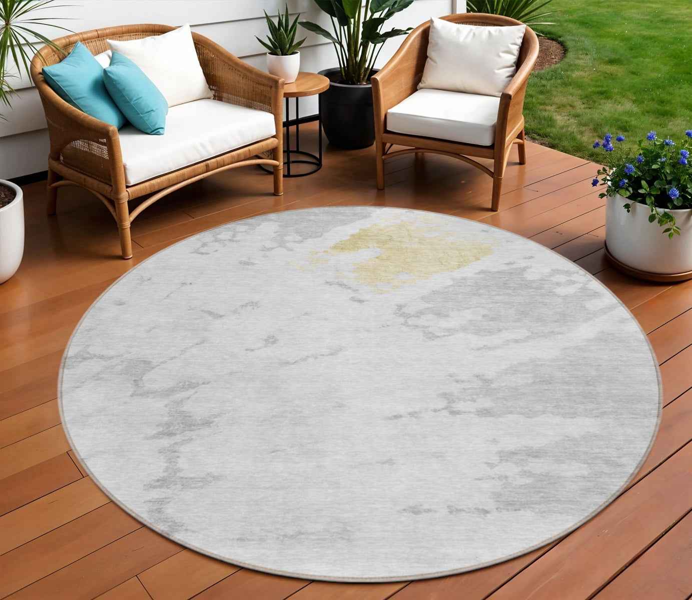 8' Silver Gray And Ivory Round Abstract Washable Indoor Outdoor Area Rug